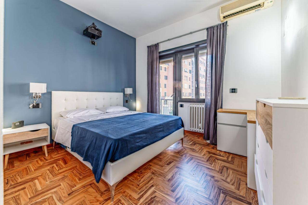 Cozy And Design Rome - Metro Malatesta Apartment Bagian luar foto